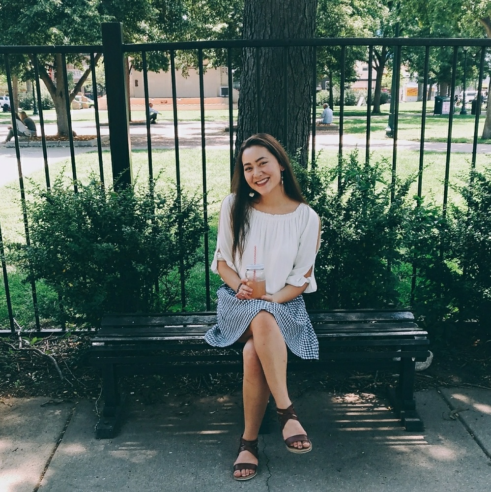Meet your Posher, Gina